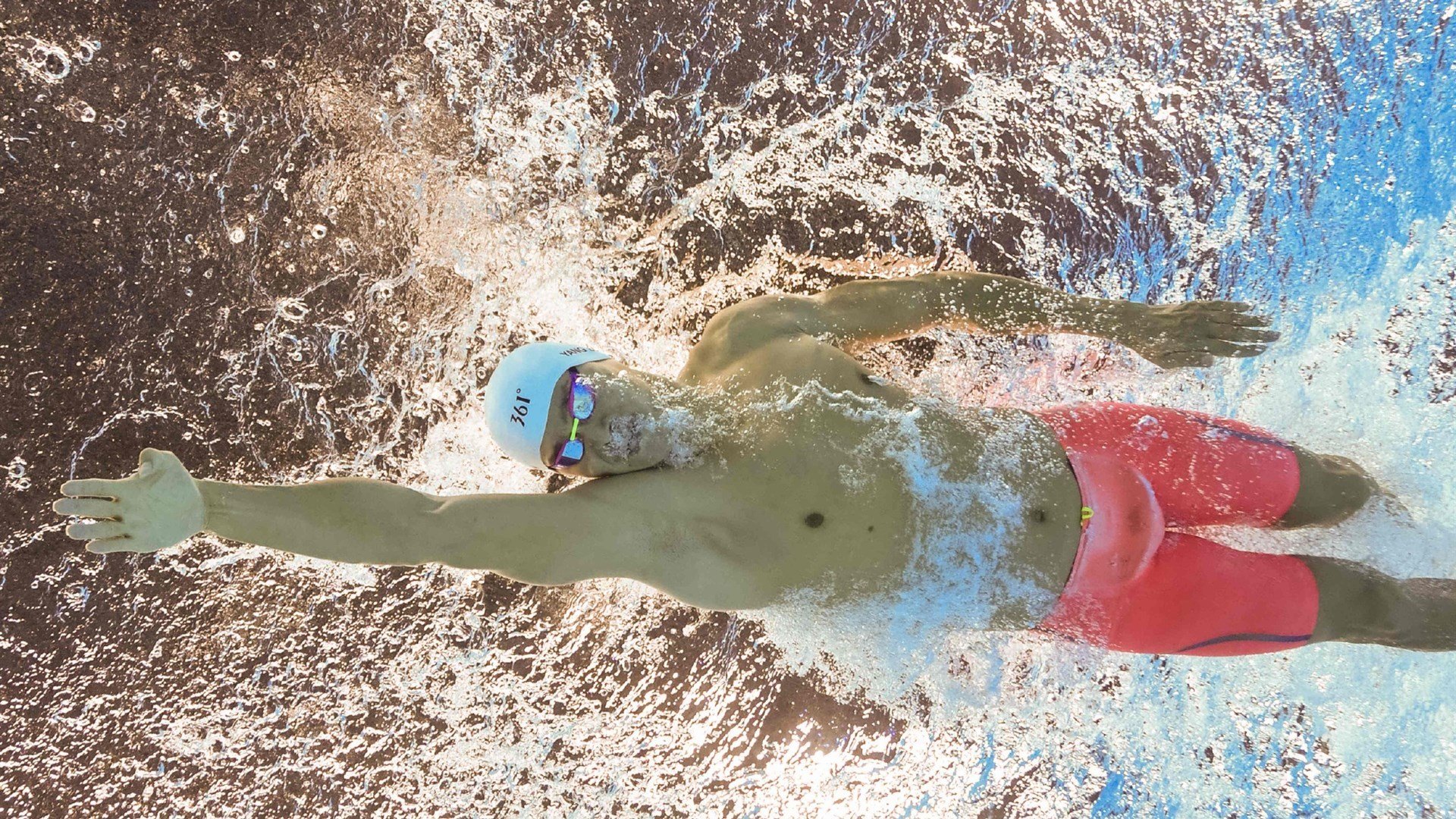 皮特·斯图斯连续两年入选国际最佳球员候选，展现无可挑剔的能力